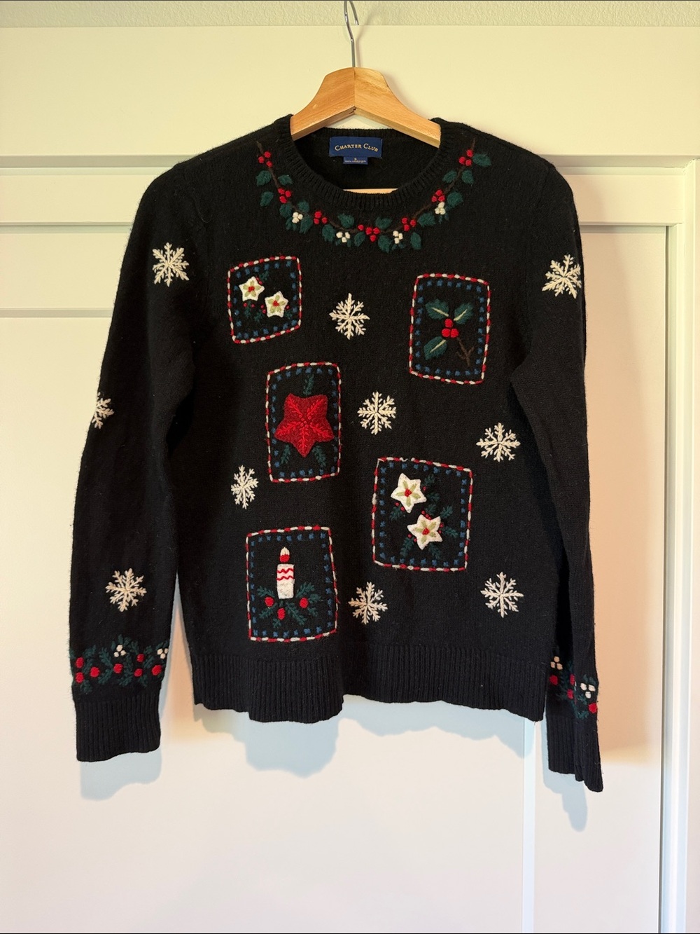 Charter Club 100% lambswool Black Holiday Crewneck Sweater w/ Festive Appliqués